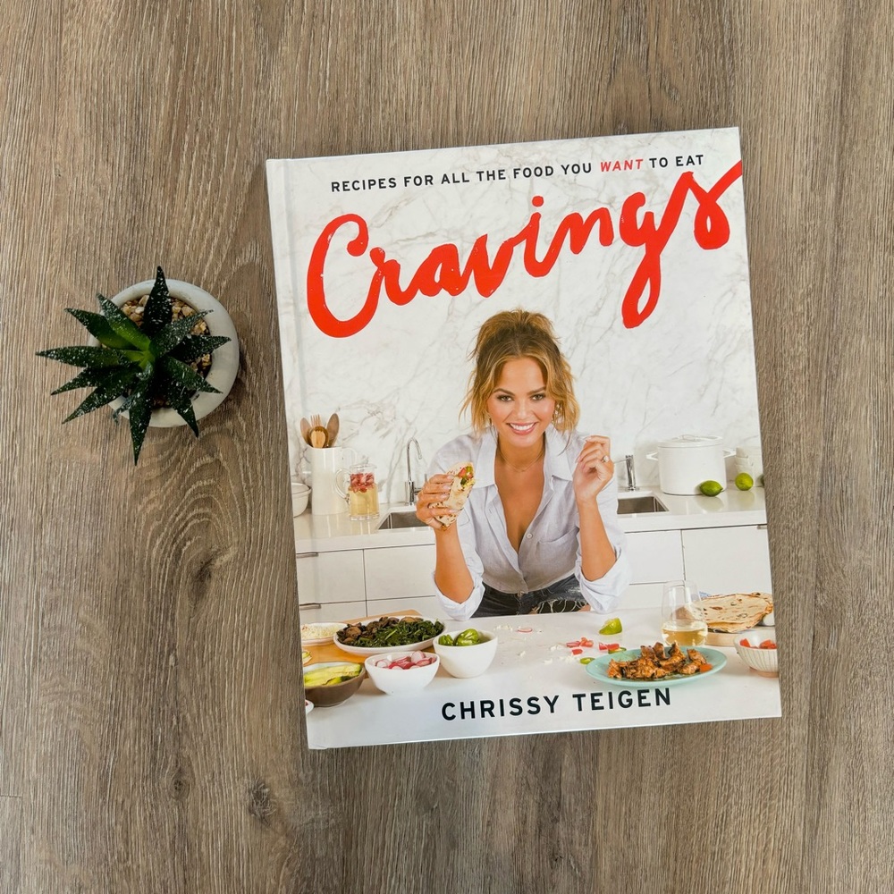 Cravings Cookbook by Chrissy Teigen